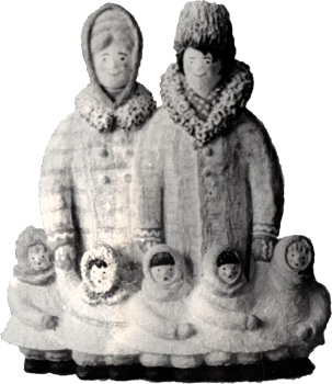 Композиция "Детский сад". Обожженная глина, роспись яичными пигментами. В.20,5, д.18. 1967.